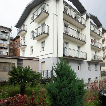 Casa Vacanze Valeria Sondrio Exterior photo