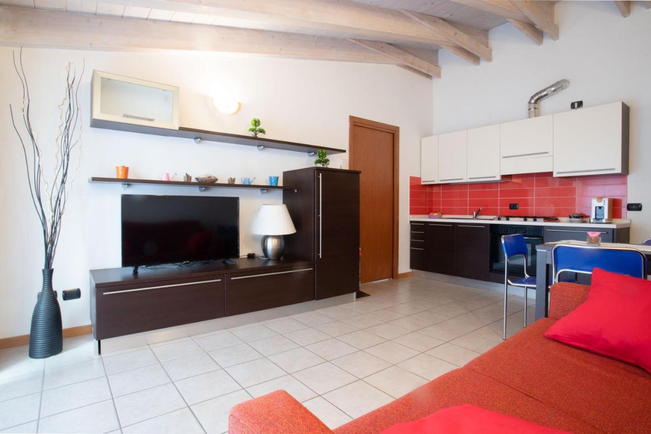 Casa Vacanze Valeria Sondrio Exterior photo